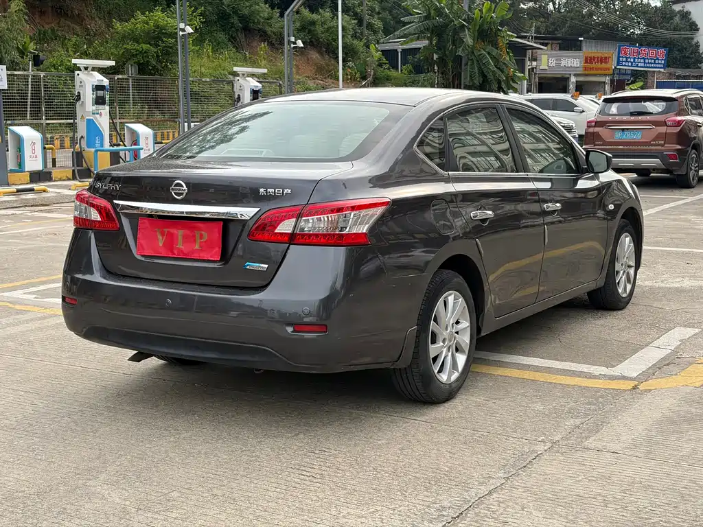 Nissan Sylphy 2013