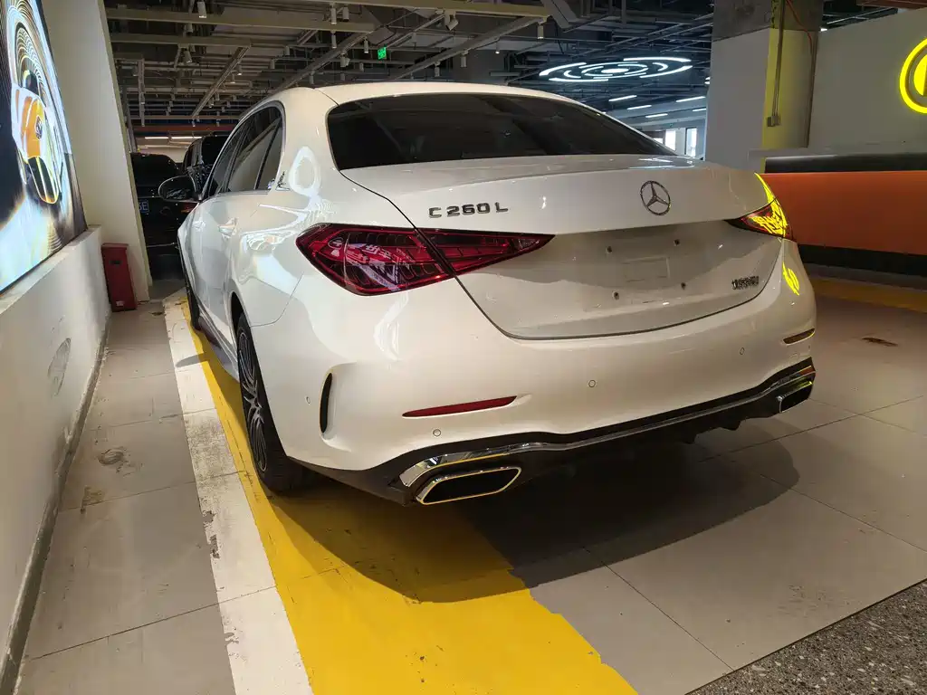 Mercedes-Benz C-Class 2023 — фото 13