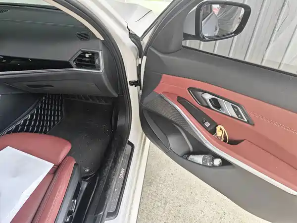 BMW i3 2024