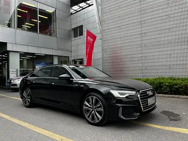 Audi A6L 2022