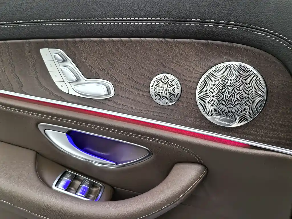 Mercedes-Benz E-Class 2023 — фото 9