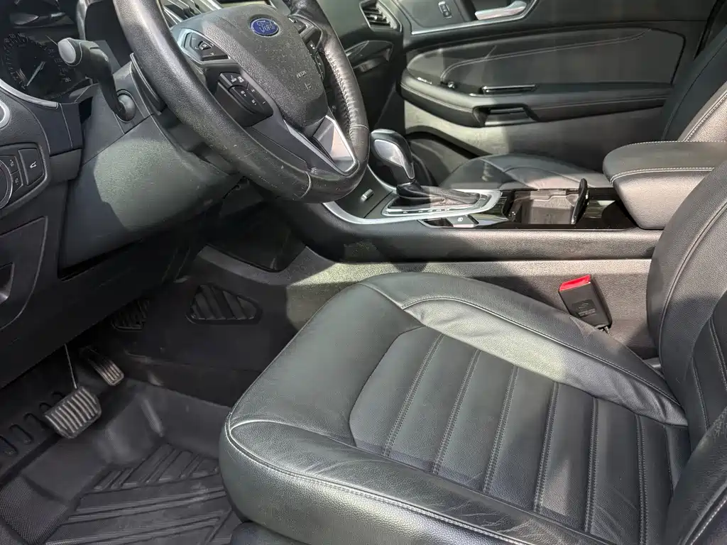 Ford Edge 2015 — фото 14