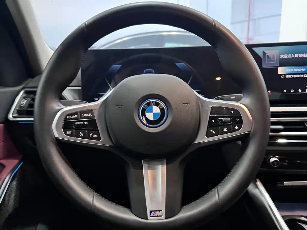BMW i3 2024 — фото 7