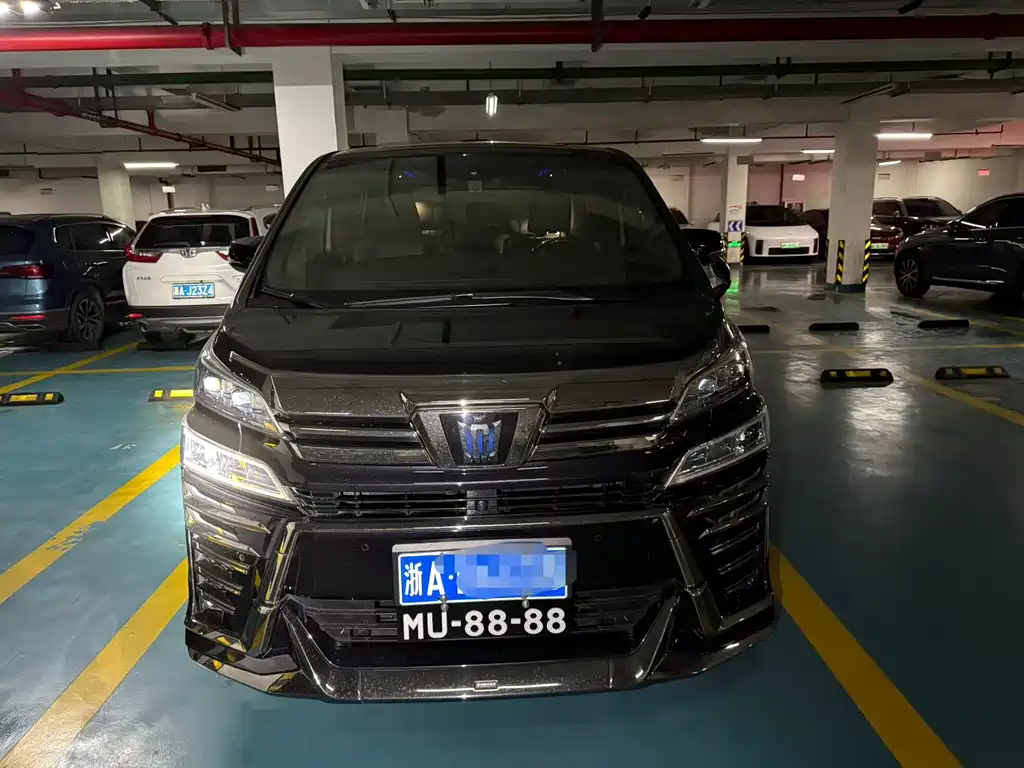 Toyota Vellfire 2022