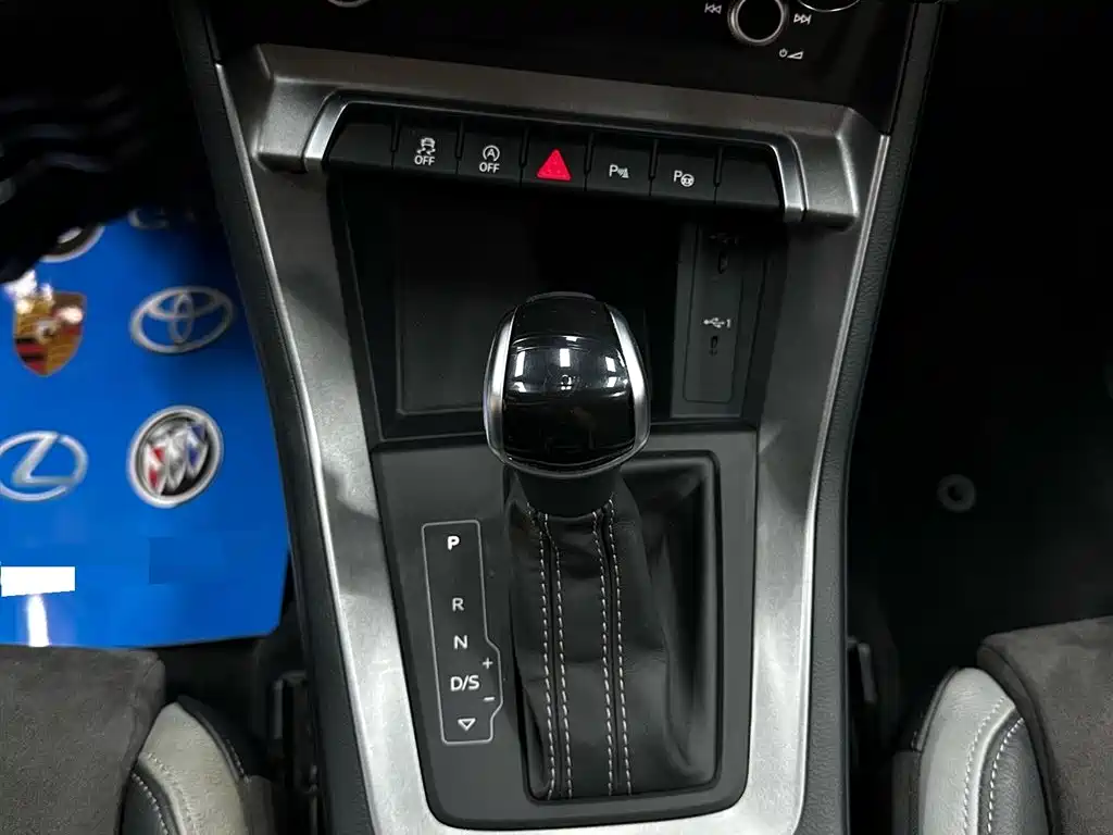 Audi Q3 2022 — фото 14