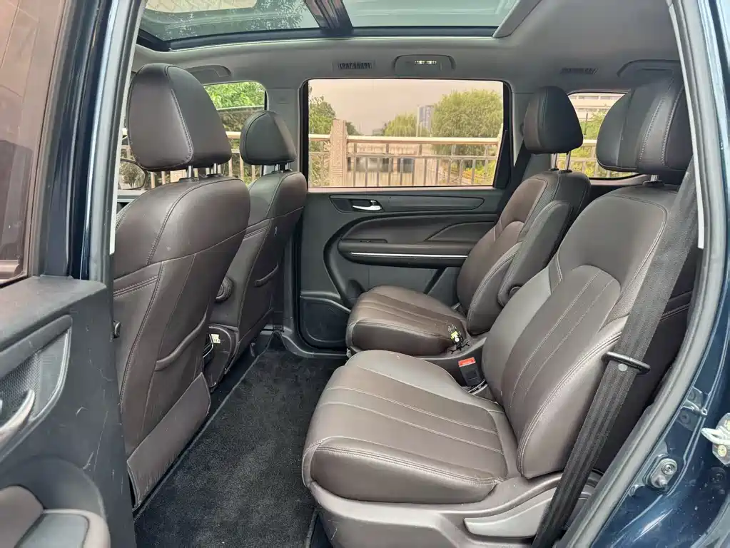 GAC Motor Trumpchi M6 2019 — фото 13