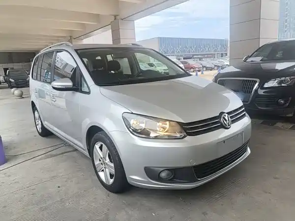 Volkswagen Touran 2016
