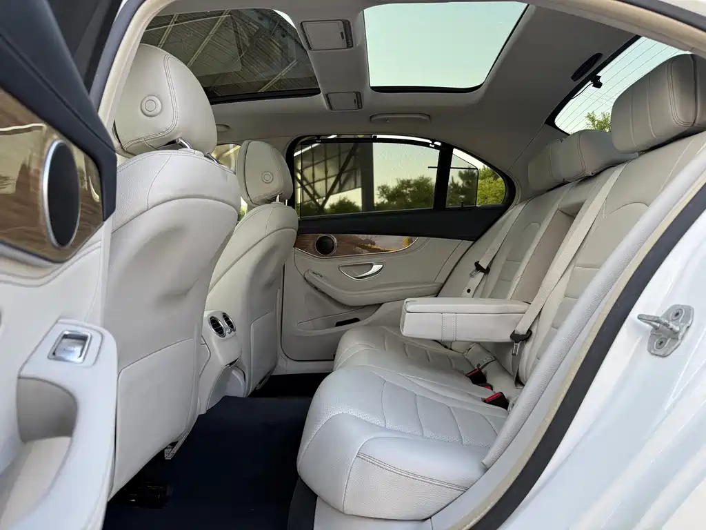 Mercedes-Benz C-Class 2015 — фото 24