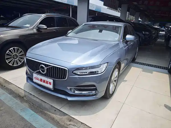 Volvo S90 2019