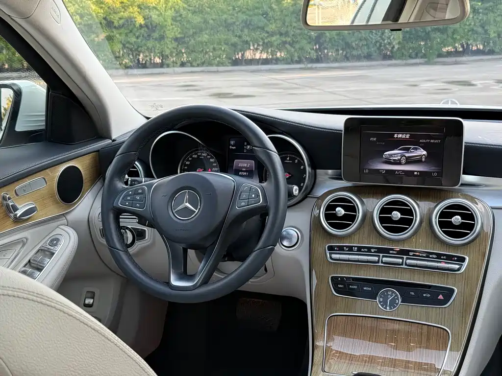 Mercedes-Benz C-Class 2015 — фото 26