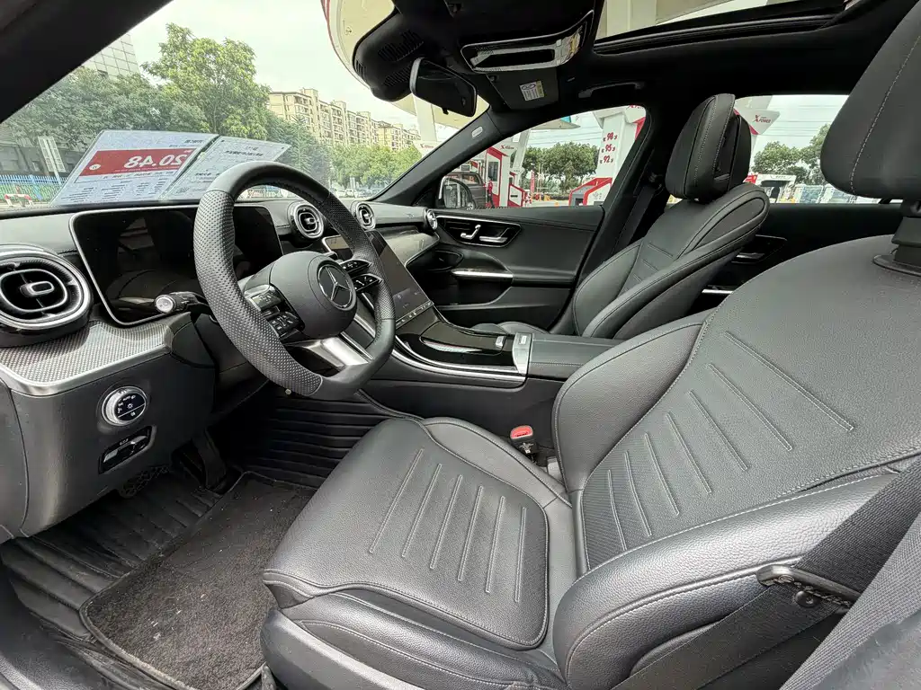 Mercedes-Benz C-Class 2024 — фото 13