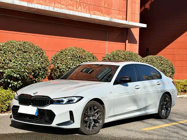 BMW 3 Series 2025
