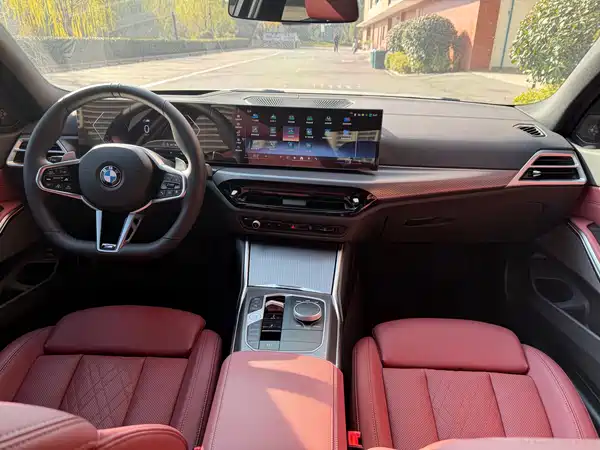 BMW 3 Series 2025