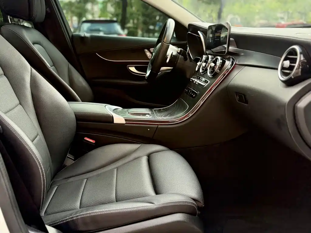 Mercedes-Benz C-Class 2021 — фото 13