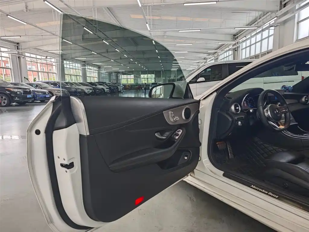 Mercedes-Benz C-Class 2020 — фото 14