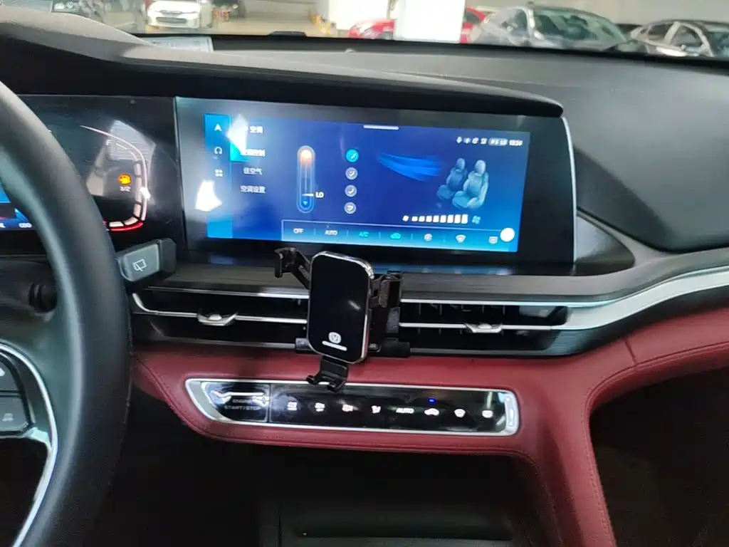 Changan CS75PLUS 2020 — фото 13