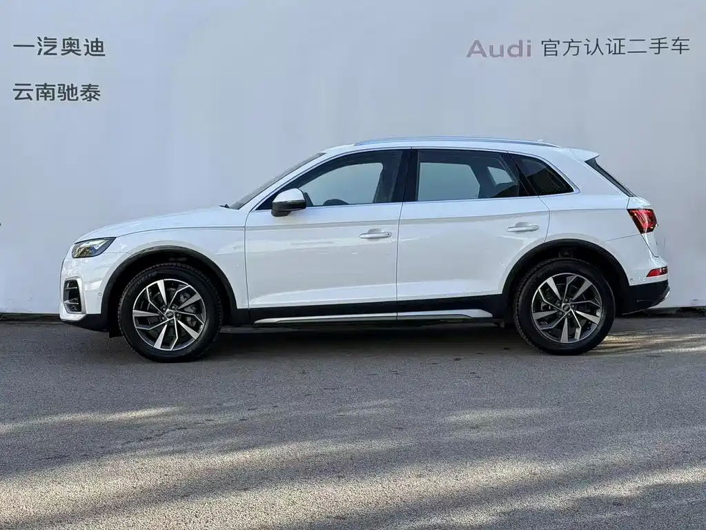 Audi Q5L 2022 — фото 5