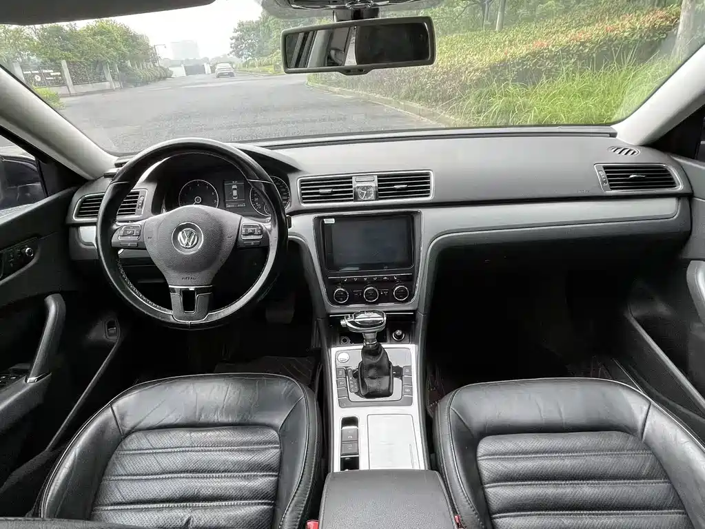 Volkswagen Passat 2014 — фото 7