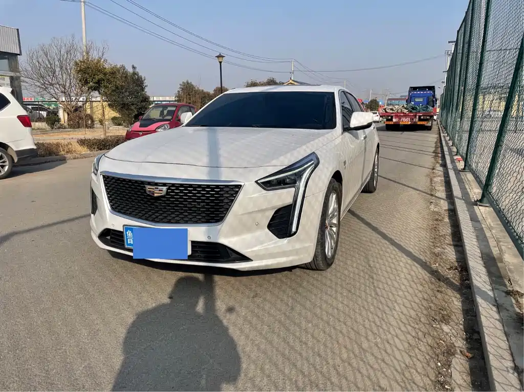 Cadillac CT6 2019 — фото 1