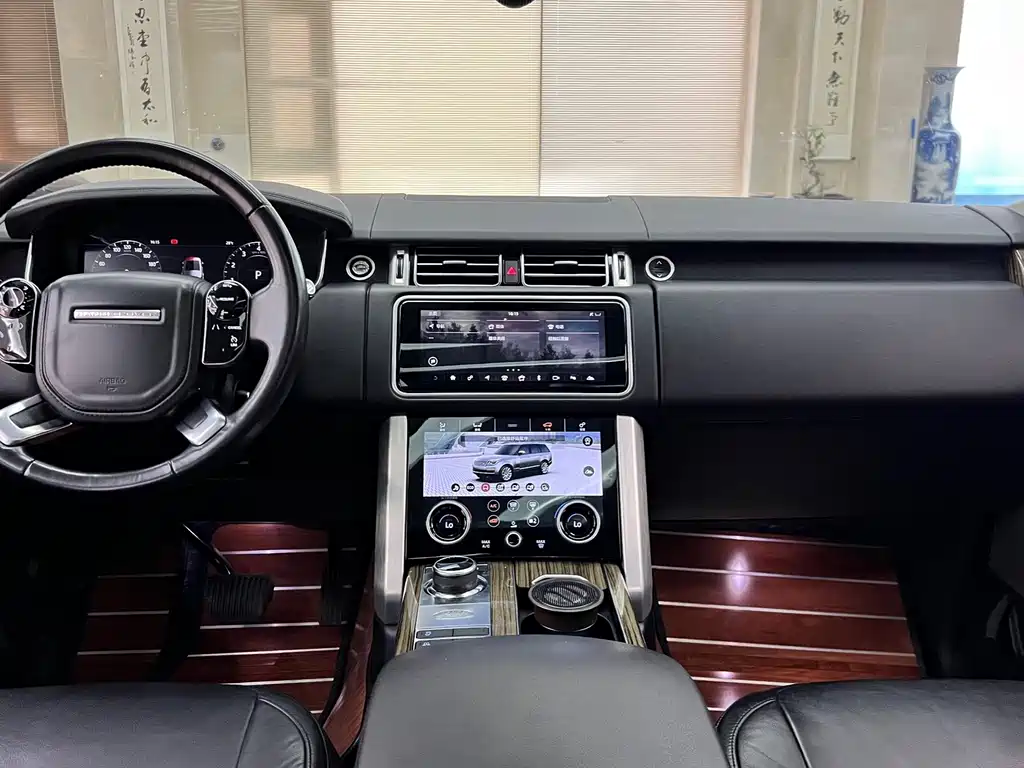 Land Rover Range Rover 2019 — фото 19