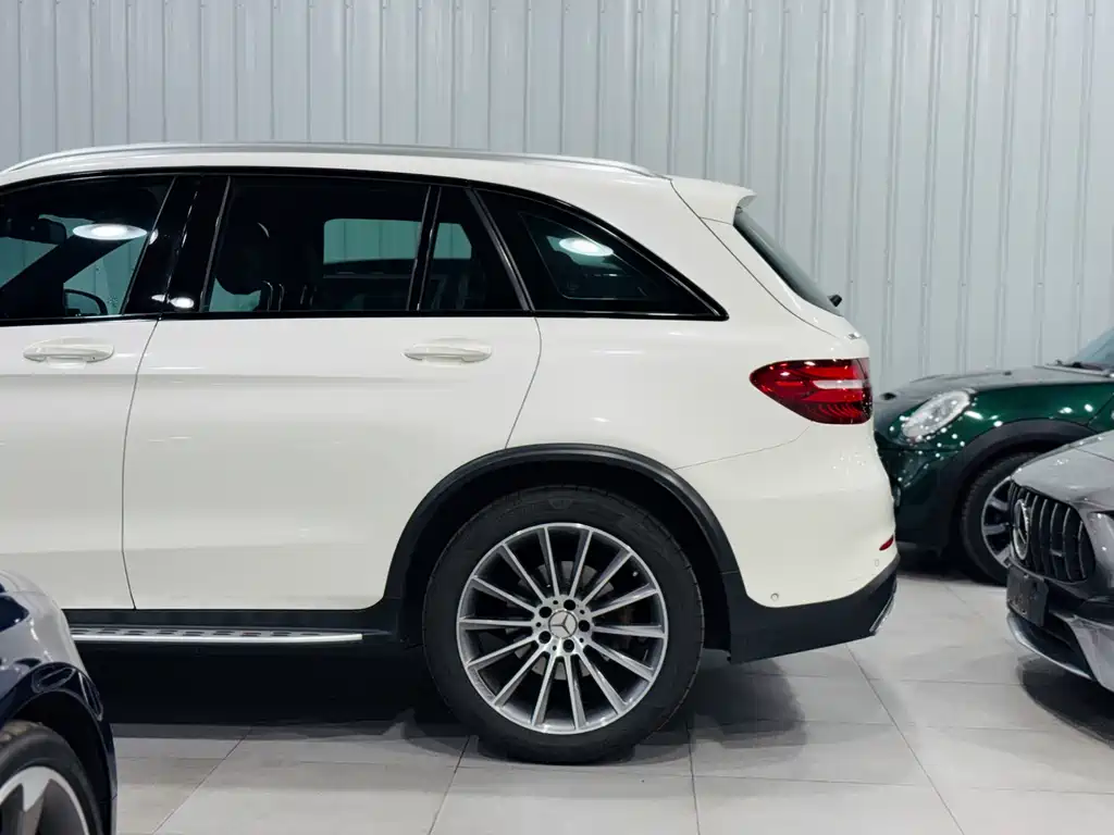 Mercedes-Benz GLC AMG 2017 — фото 5