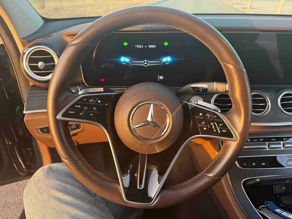 Mercedes-Benz E-Class 2022 — фото 10