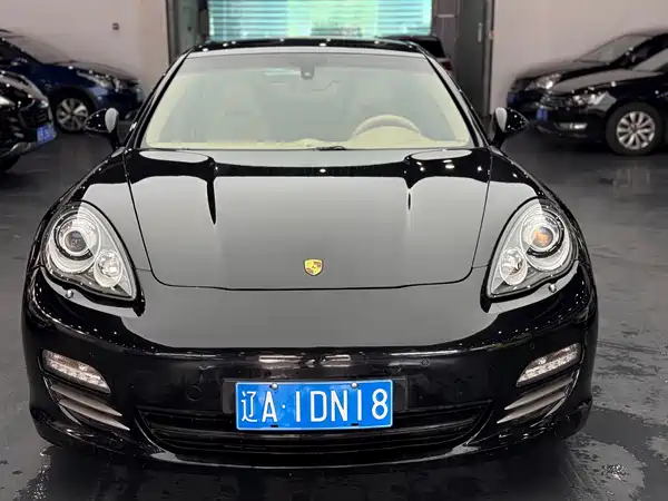 Porsche Panamera 2011