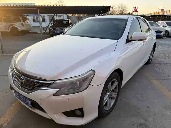 Toyota Reiz 2013