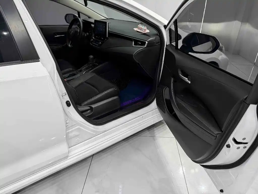 Toyota Corolla 2021 — фото 10