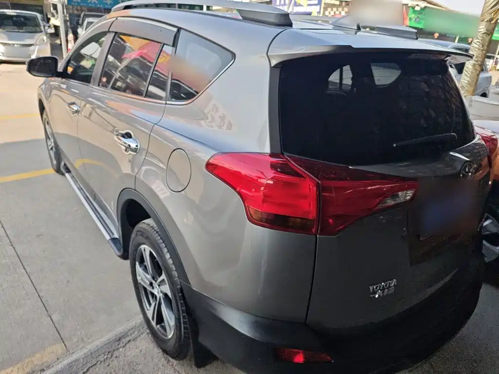 Toyota RAV4 2016