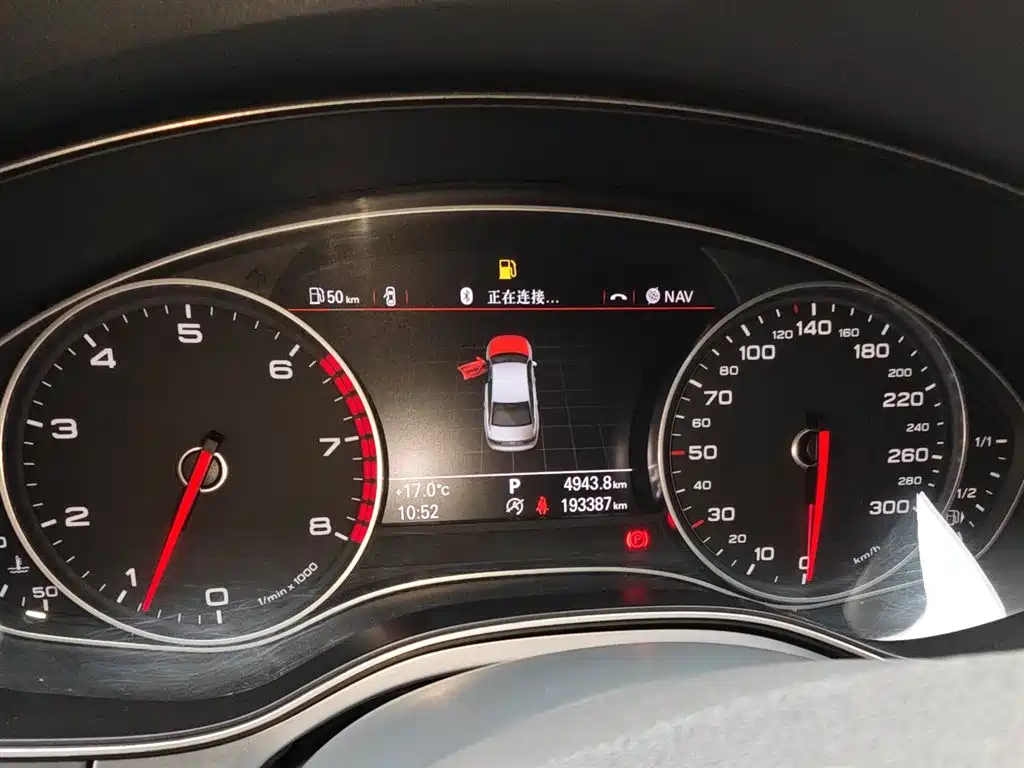 Audi A6L 2014 — фото 12