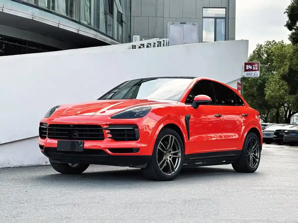 Porsche Cayenne 2019 — фото 1