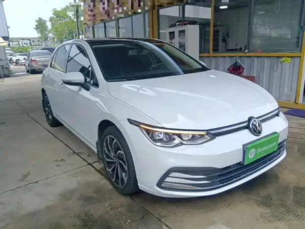 Volkswagen Golf 2023