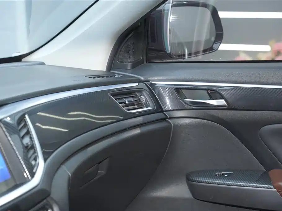 GAC Motor Trumpchi GS7 2018 — фото 15