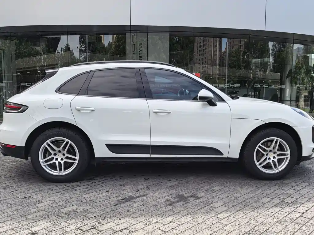 Porsche Macan 2019 — фото 3