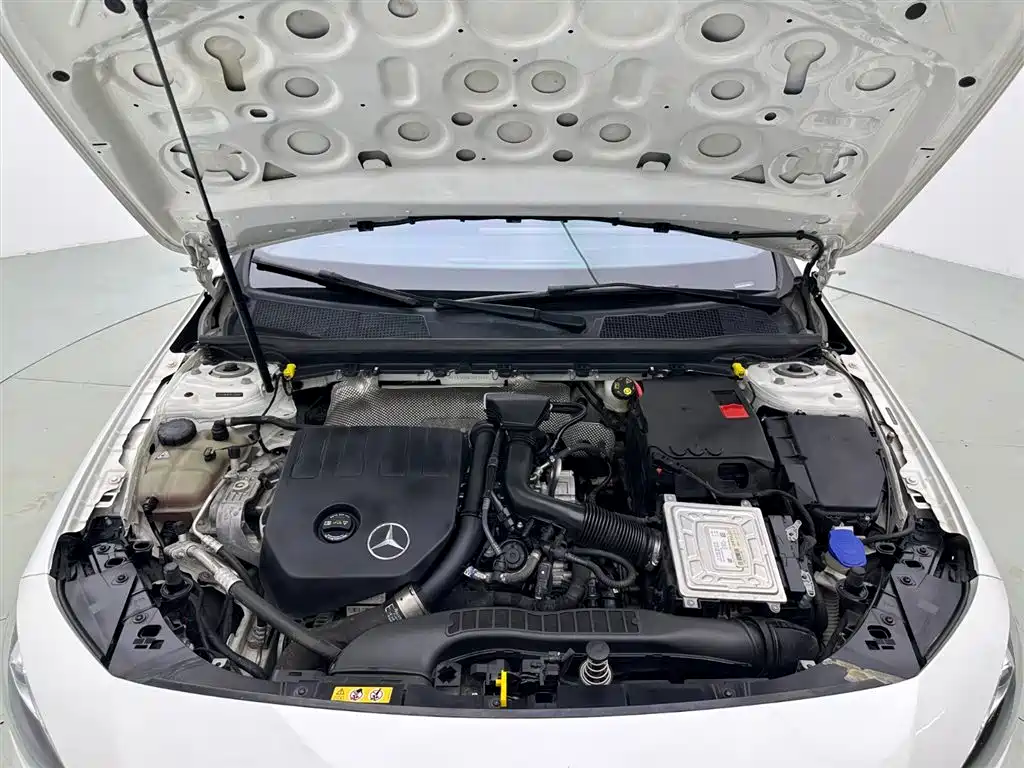 Mercedes-Benz A-Class 2022 — фото 8