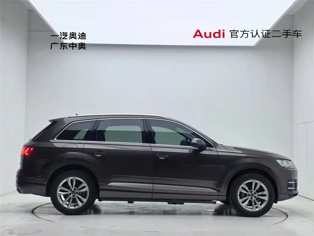 Audi Q7 2018 — фото 3