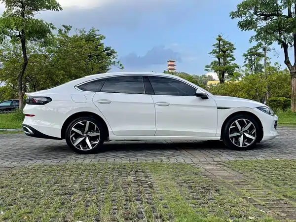 Volkswagen Lamando 2024