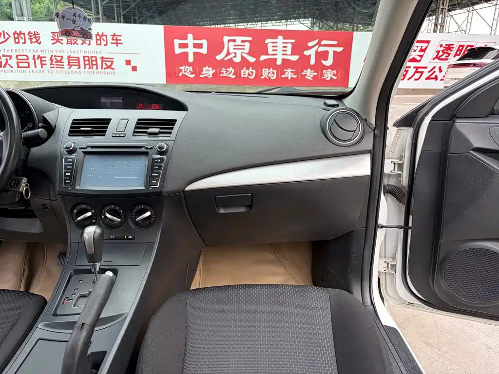 Mazda 3 Xingcheng 2013 — фото 12