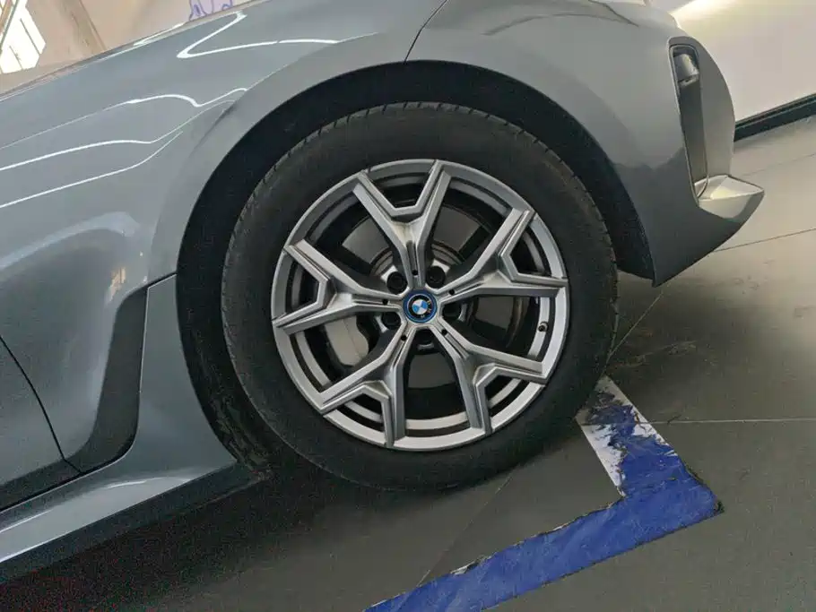 BMW i3 2022