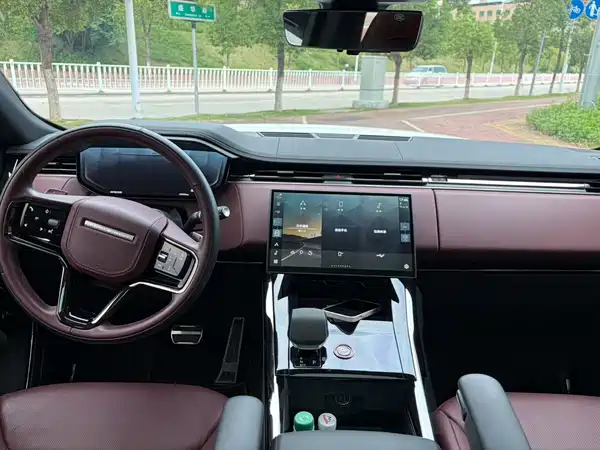 Land Rover Range Rover Sport 2024
