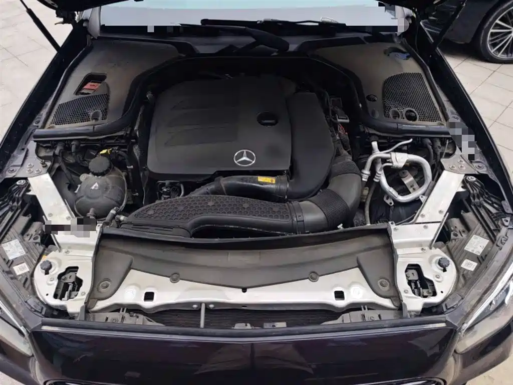 Mercedes-Benz E-Class 2023 — фото 11