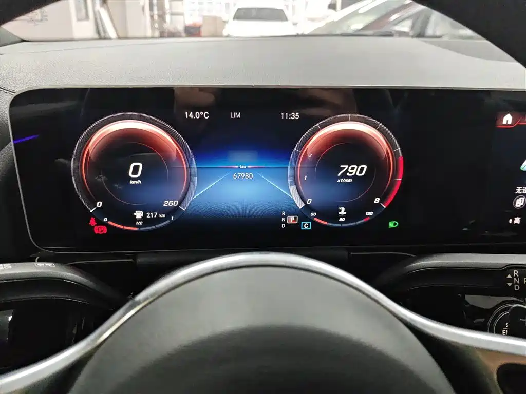 Mercedes-Benz GLA 2021 — фото 4