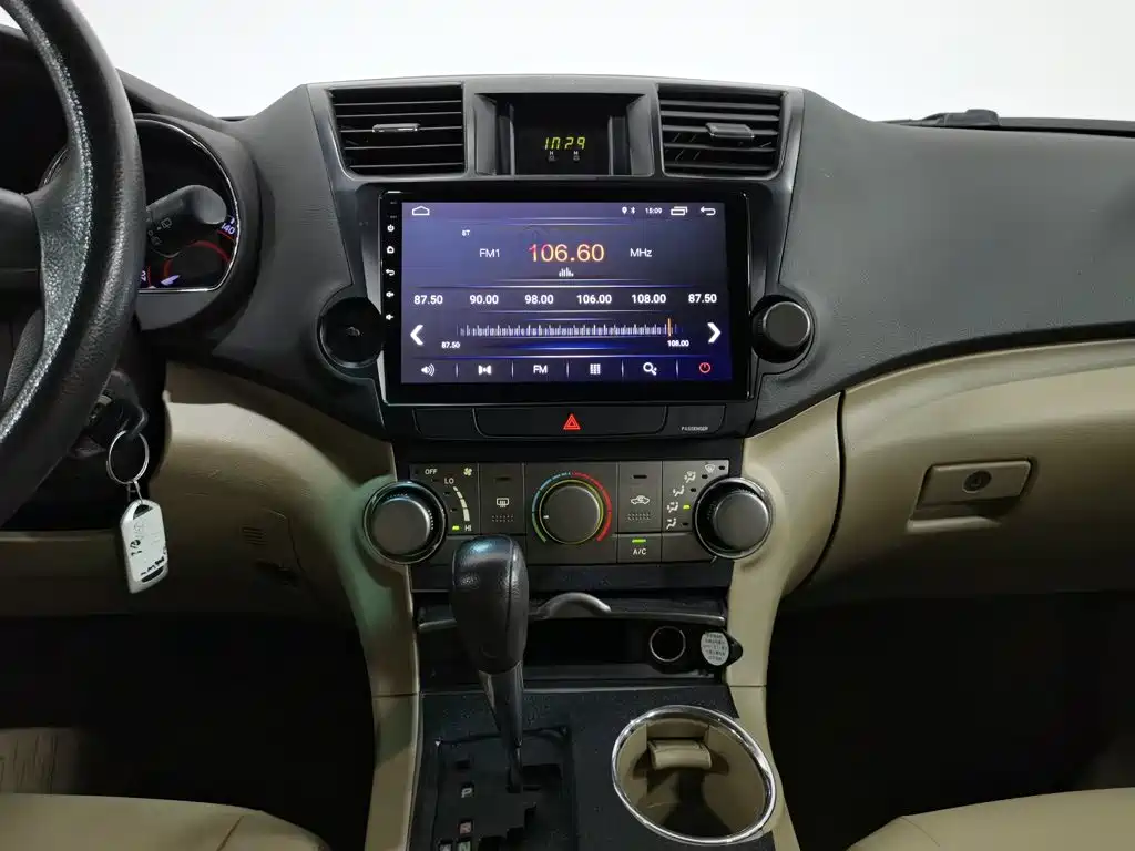 Toyota Highlander 2013 — фото 12