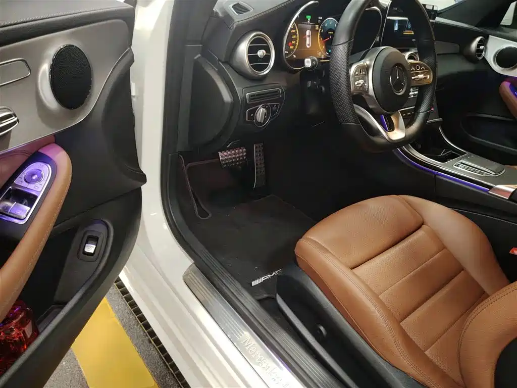 Mercedes-Benz C-Class 2019 — фото 16
