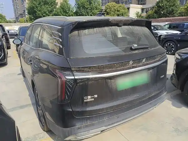 Hongqi HS7 PHEV 2024