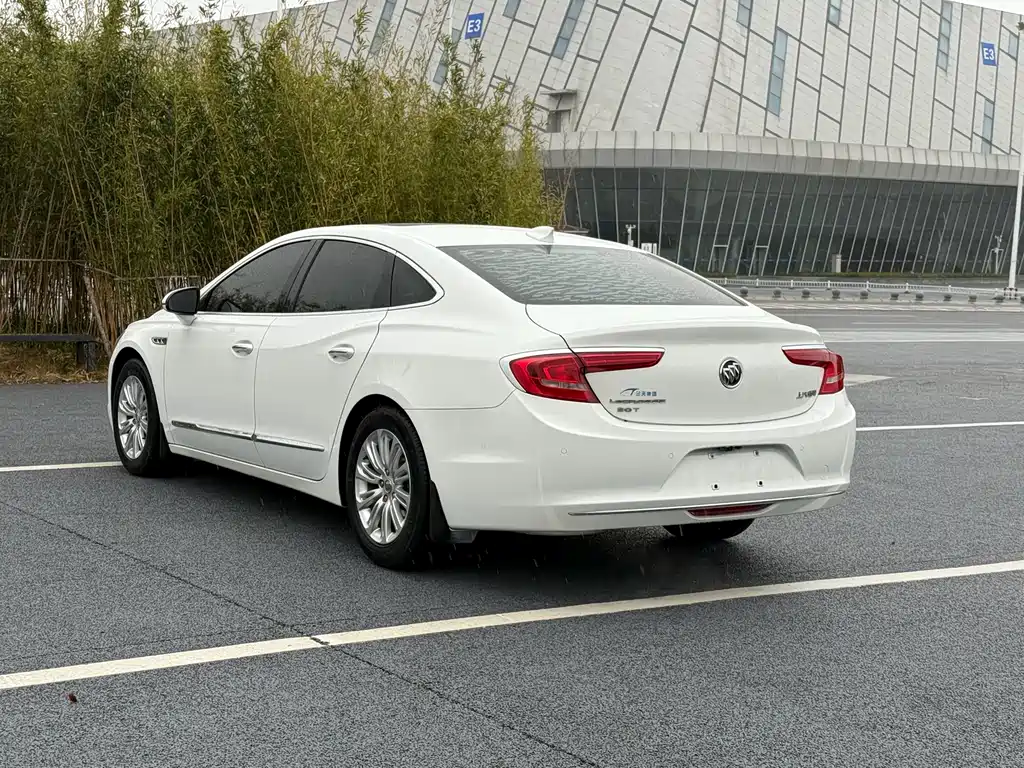 Buick LaCrosse 2017 — фото 5