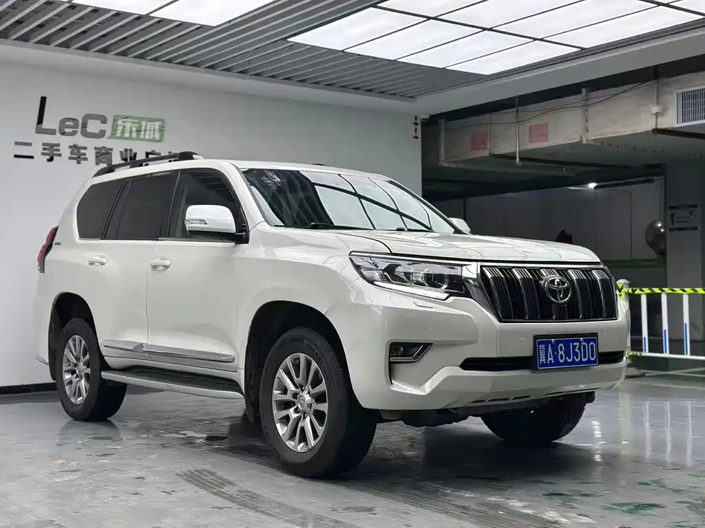 Toyota Prado 2019 — фото 3