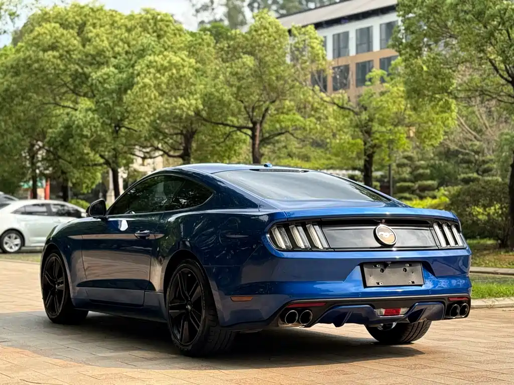 Ford Mustang 2018 — фото 7