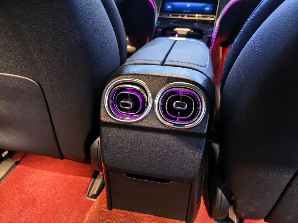 Mercedes-Benz C-Class 2022 — фото 11